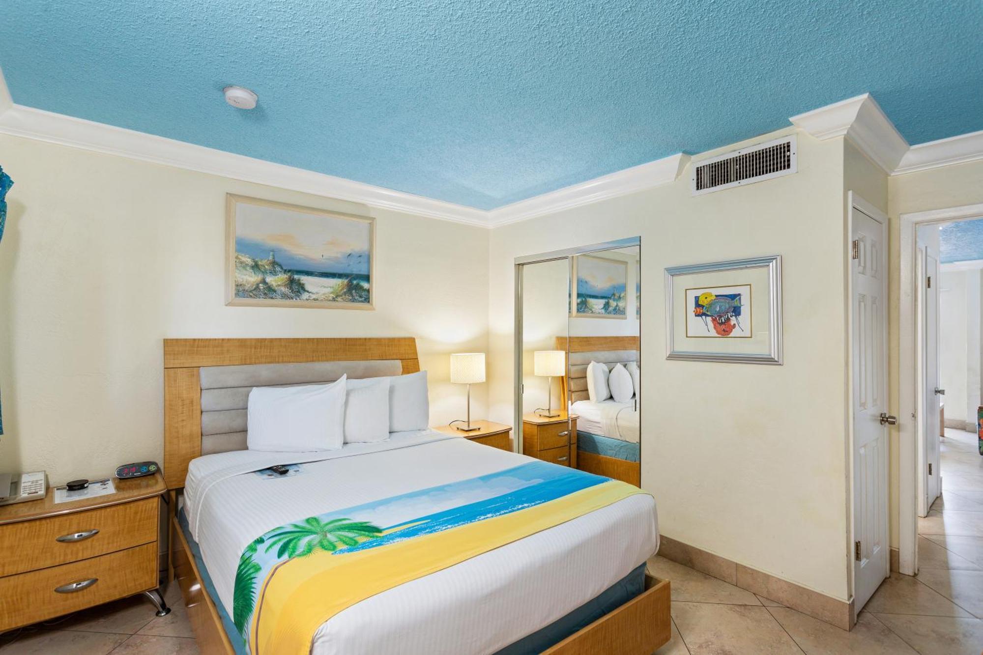 Bay Palms Waterfront Resort - Hotel And Marina Сант Пит Бич Номер фото